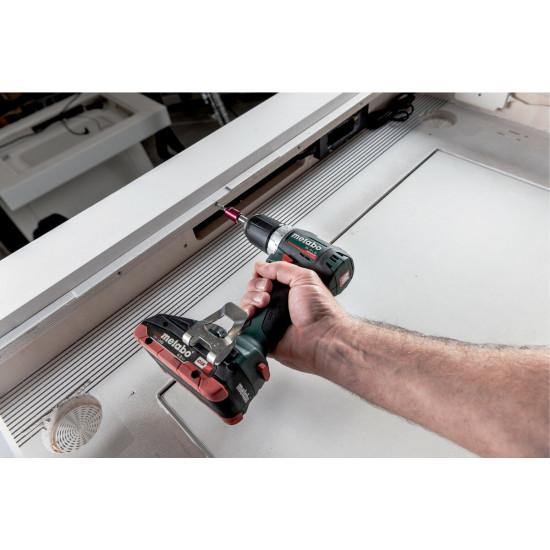 Accumulator Metabo BS screw driver drill of 18 L BL Accumulator Metabo BS screw driver drill of 18 L BL