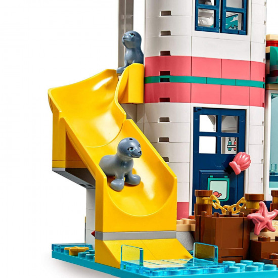 Конструктор LEGO Friends Рятувальний центр на маяку (41380) Конструктор LEGO Friends Рятувальний центр на маяку (41380)