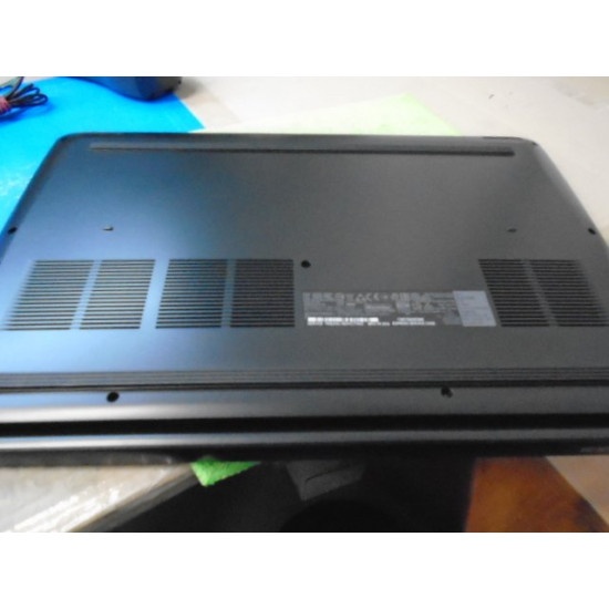 Ноутбук DELL G3 3579 (G35581S1NDL-60B) Ноутбук DELL G3 3579 (G35581S1NDL-60B)
