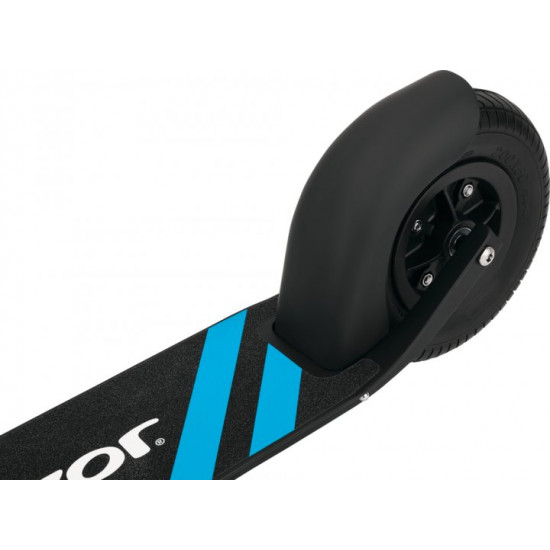Самокат Razor A5 Air Black (318009) Самокат Razor A5 Air Black (318009)