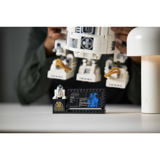 LEGO Star Wars R2-D2 2314 pieces (75308) LEGO Star Wars R2-D2 2314 pieces (75308)
