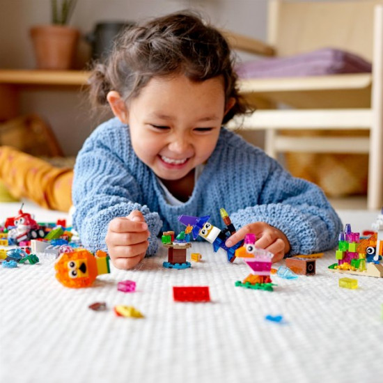 LEGO Classic Construction Set Transparent Creative Bricks 500 Pieces (11013) LEGO Classic Construction Set Transparent Creative Bricks 500 Pieces (11013)