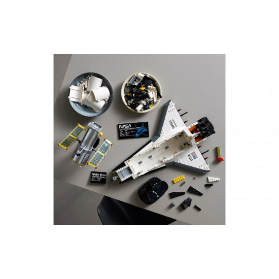 LEGO NASA construction set: Space Shuttle Discovery 2354 parts (10283) LEGO NASA construction set: Space Shuttle Discovery 2354 parts (10283)