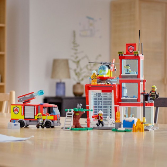 LEGO City Fire Station 540 pieces (60320) LEGO City Fire Station 540 pieces (60320)