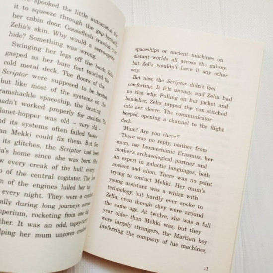 Children's book in English Warhamer Adventures 2 in 1 Used Children's book in English Warhamer Adventures 2 in 1 Used