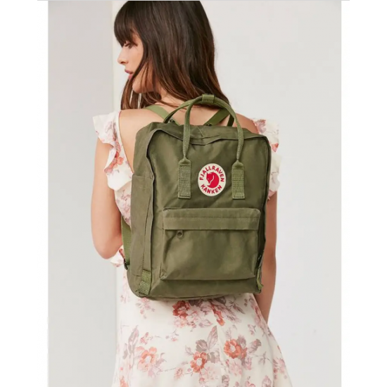 Рюкзак FJALLRAVEN Kanken Laptop 13 7392158988280 (27171.620) Рюкзак FJALLRAVEN Kanken Laptop 13 7392158988280 (27171.620)