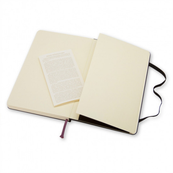 Блокнот Moleskine Classic средний нелинованные черный (QP062) Блокнот Moleskine Classic средний нелинованные черный (QP062)