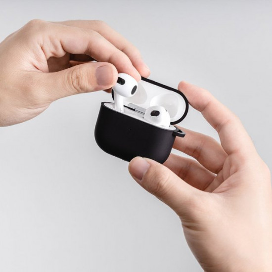 Чехол Switcheasy Skin черный для AirPods 3 (GS-108-174-193-11) Чехол Switcheasy Skin черный для AirPods 3 (GS-108-174-193-11)
