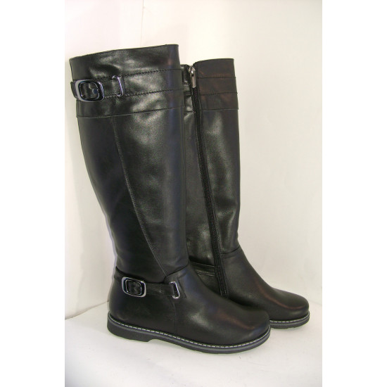 High boots made of genuine leather from the manufacturer. Sizes from 36 to 42; Full-length. Wholesale from 5 pieces less for $ 5 High boots made of genuine leather from the manufacturer. Sizes from 36 to 42; Full-length. Wholesale from 5 pieces less for $ 5