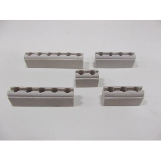 ceramic insulators 1000 pcs. ceramic insulators 1000 pcs.