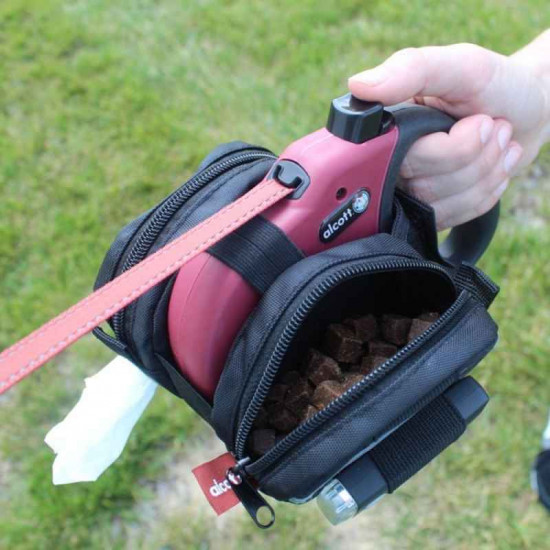Alcott Retractable Leash Luggage - A figurative bag for leads roulettes with a compartment for delicacies Alcott Retractable Leash Luggage - A figurative bag for leads roulettes with a compartment for delicacies