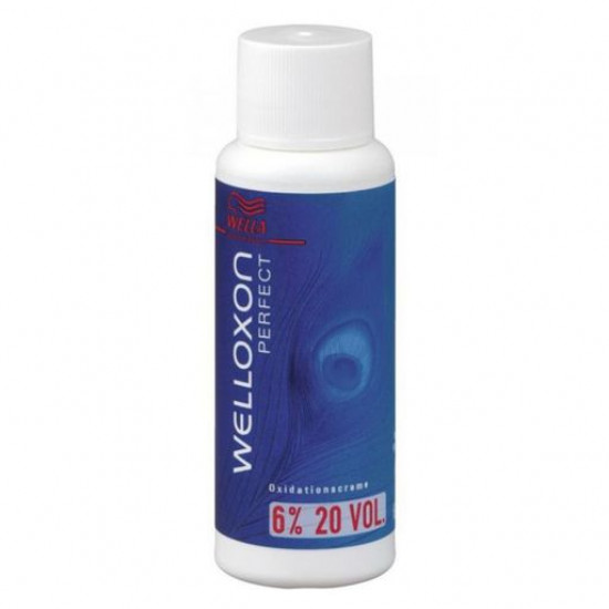Крем-оксидант Wella Professionals Welloxon Perfect 6% 20 vol, 60 мл
Крем-оксидант Wella Professionals Welloxon Perfect 6% 20 vol, 60 мл