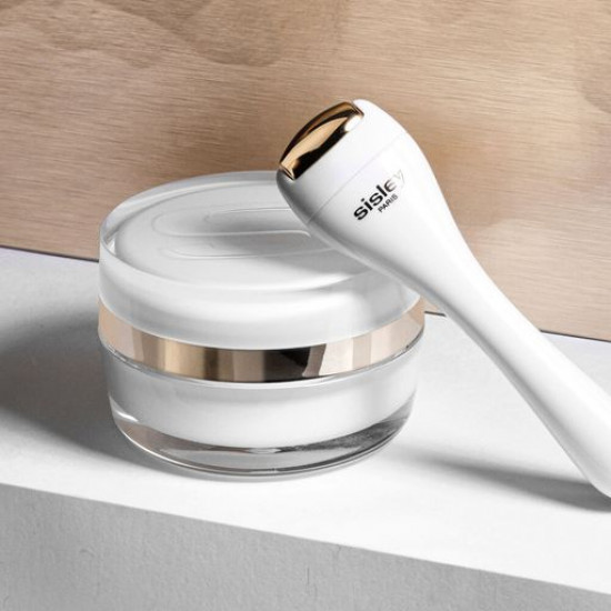 Крем для контура губ и глаз Sisley Sisleya L'Integral Anti-Age Eye and Lip Contour Cream, 15 мл
Крем для контура губ и глаз Sisley Sisleya L'Integral Anti-Age Eye and Lip Contour Cream, 15 мл