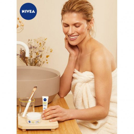 Крем против морщин для кожи вокруг глаз Nivea Q10 Power антивозрастной, 15 мл
Крем против морщин для кожи вокруг глаз Nivea Q10 Power антивозрастной, 15 мл