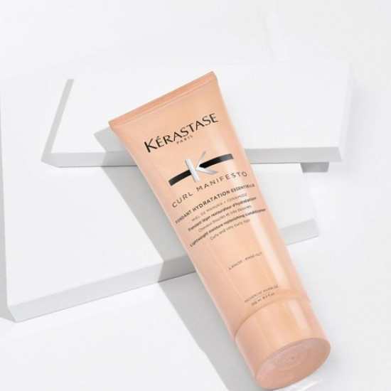 The easy moistening Kerastase Curl Manifesto Lightweight Moisture Replenishing Conditioner conditioner for a curly hair, 250 ml The easy moistening Kerastase Curl Manifesto Lightweight Moisture Replenishing Conditioner conditioner for a curly hair, 250 ml