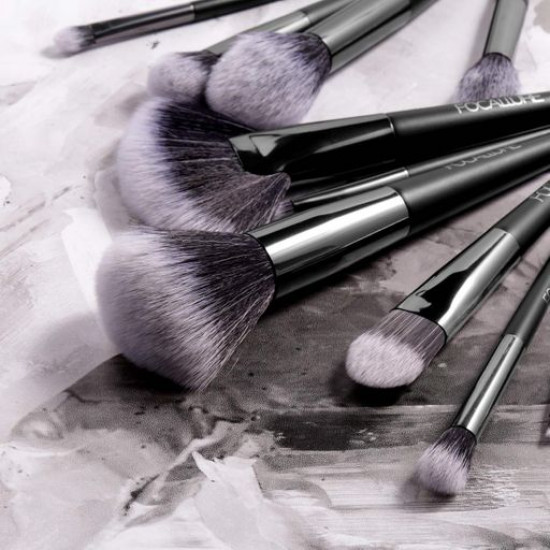 A set of brushes for a make-up of Focallure Brushes Bundle with a make-up bag, 10 pieces A set of brushes for a make-up of Focallure Brushes Bundle with a make-up bag, 10 pieces