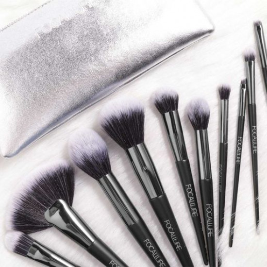 A set of brushes for a make-up of Focallure Brushes Bundle with a make-up bag, 10 pieces A set of brushes for a make-up of Focallure Brushes Bundle with a make-up bag, 10 pieces