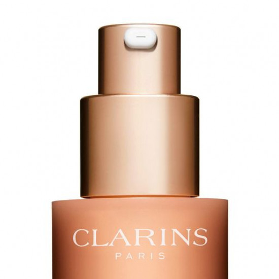 The rejuvenating skin serum around eyes of Clarins Extra-Firming Yeux, 15 ml The rejuvenating skin serum around eyes of Clarins Extra-Firming Yeux, 15 ml