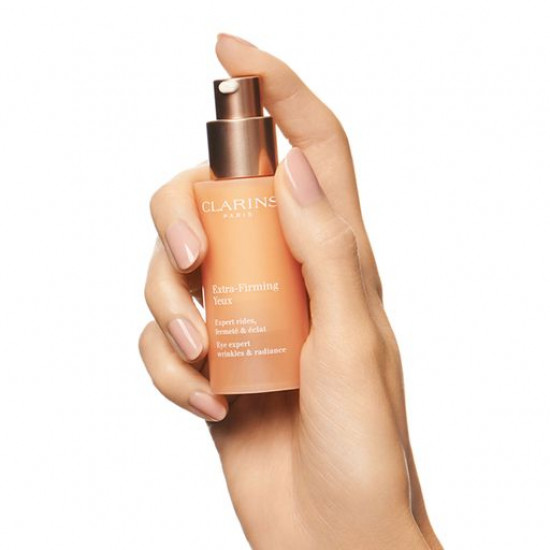 The rejuvenating skin serum around eyes of Clarins Extra-Firming Yeux, 15 ml The rejuvenating skin serum around eyes of Clarins Extra-Firming Yeux, 15 ml