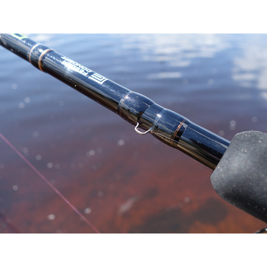 Фидер Salmo Feeder Concept Distance 70 3.6м 30-70г (FCDI070-360) Фидер Salmo Feeder Concept Distance 70 3.6м 30-70г (FCDI070-360)