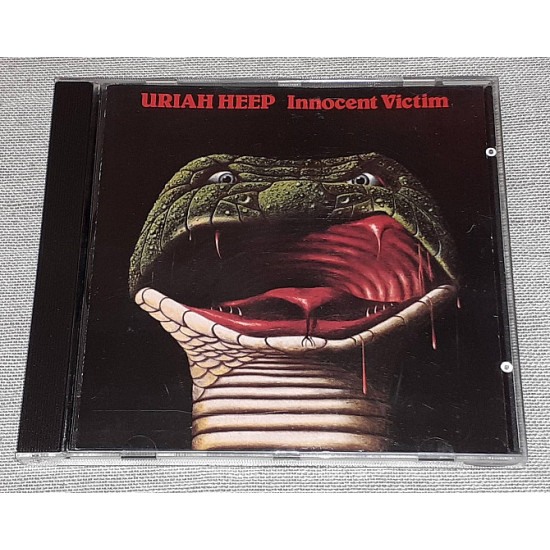 Signature Uriah Heep - Innocent Victim Signature Uriah Heep - Innocent Victim
