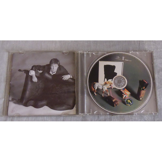 The compact disk of Paul McCartney is Memory Almost Full The compact disk of Paul McCartney is Memory Almost Full